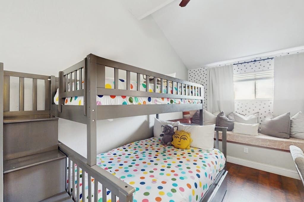 Photo of Bedroom in Edwards