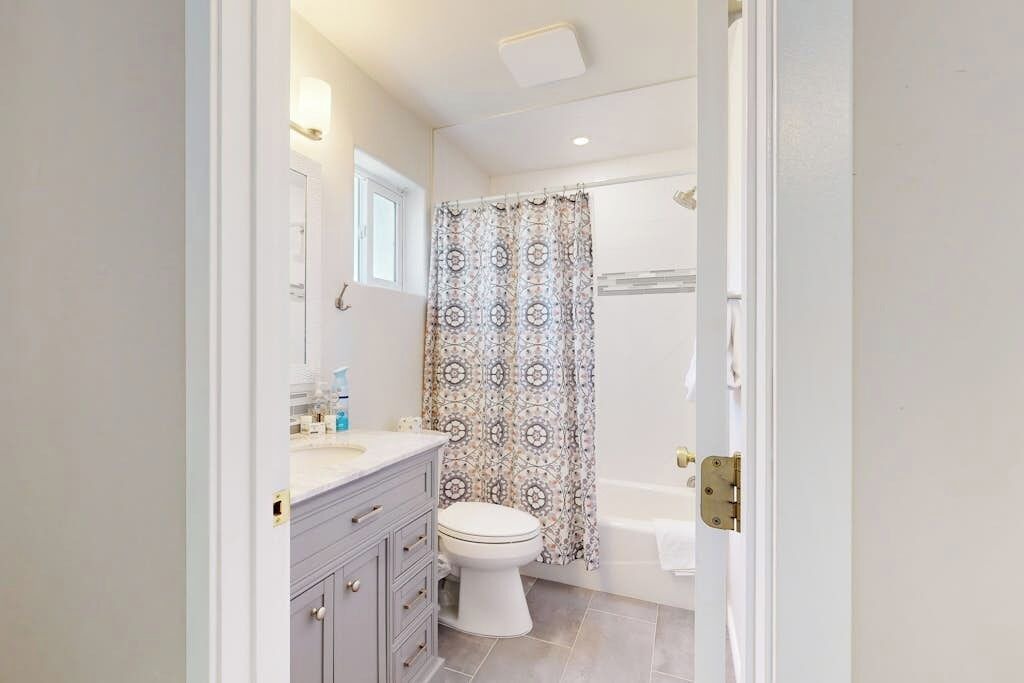 Photo of Bathroom in Edwards