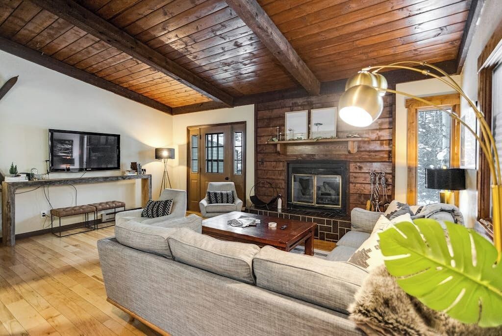 Photo of Livingroom in Intermountain