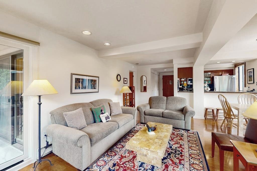 Photo of Livingroom in Vail