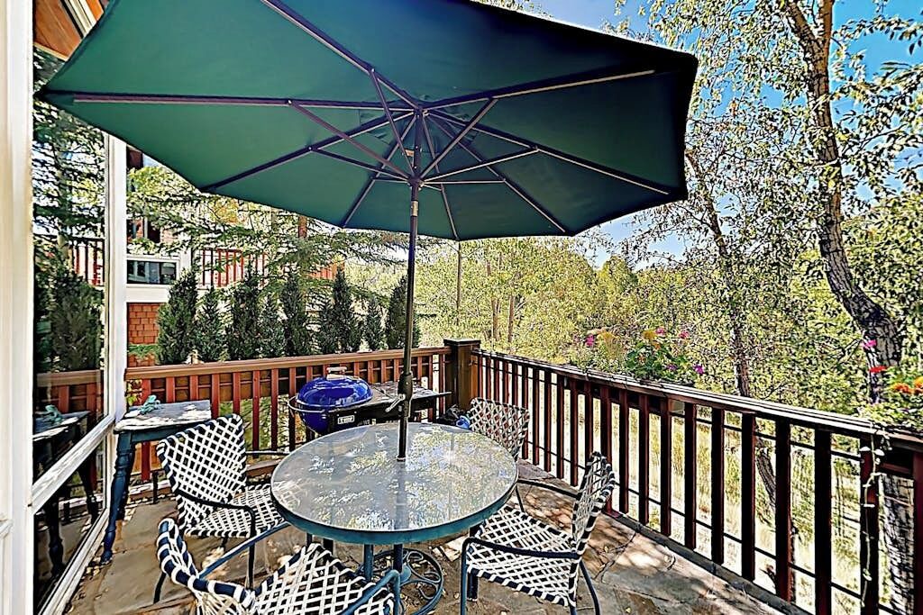 Photo of Outdoor in West End