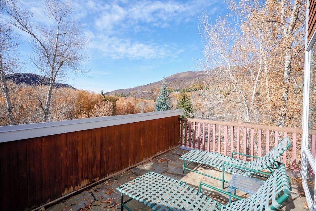 Photo of Outdoor in West End