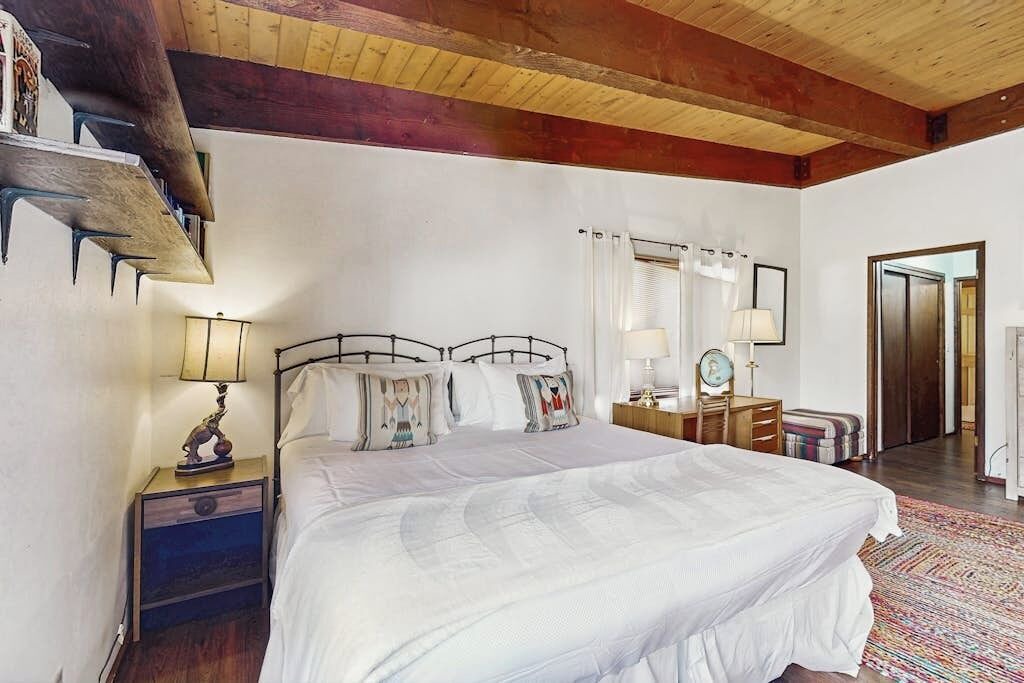 Photo of Bedroom in Mountain Valley