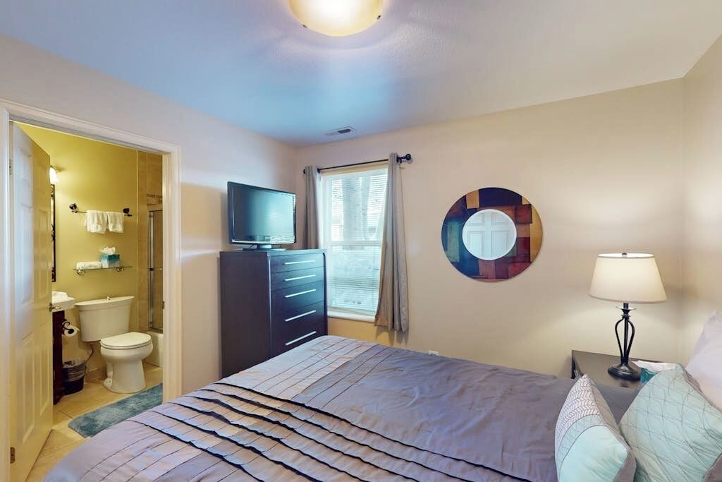 Photo of Bedroom in Avon