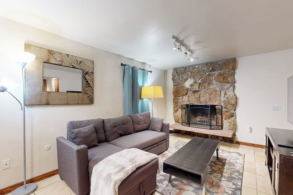 Photo of Livingroom in Intermountain