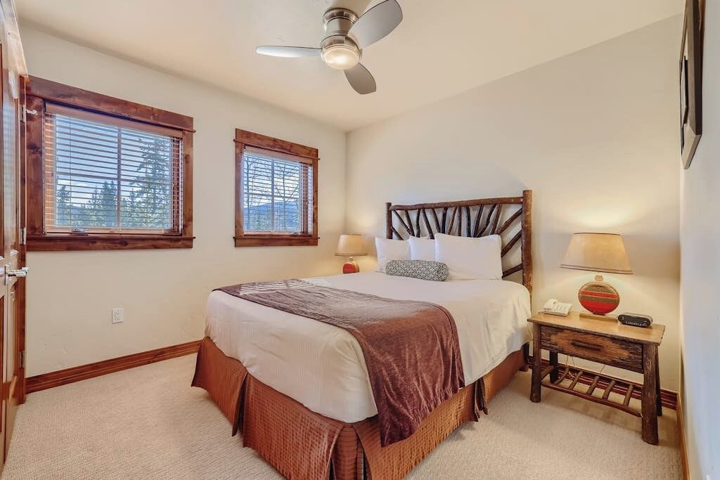 Photo of Bedroom in Four O'Clock