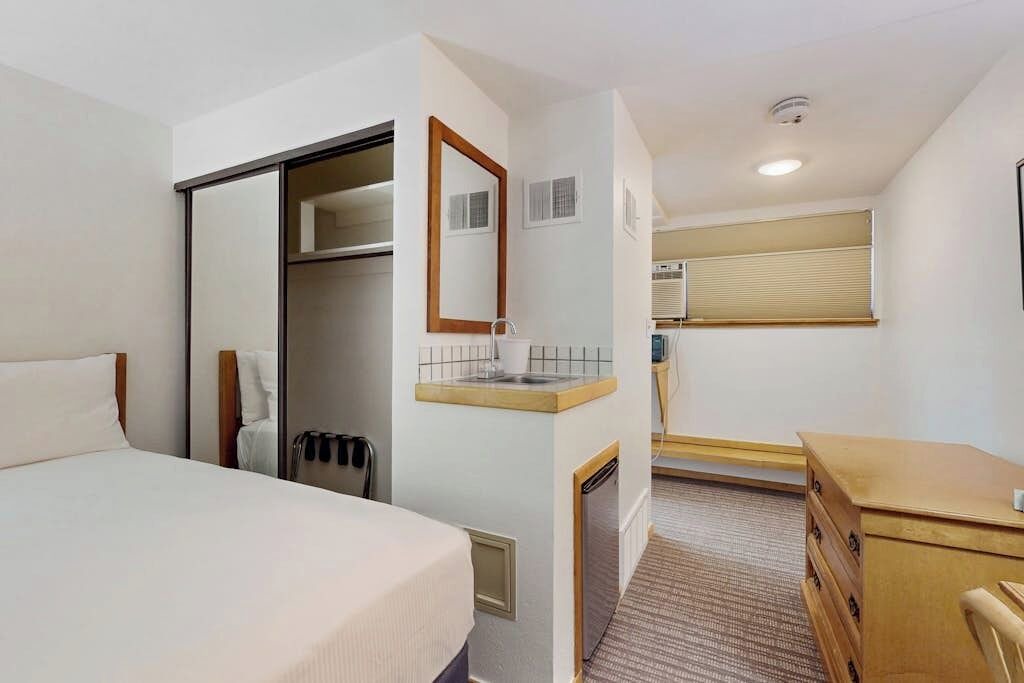Photo of Bedroom in West End