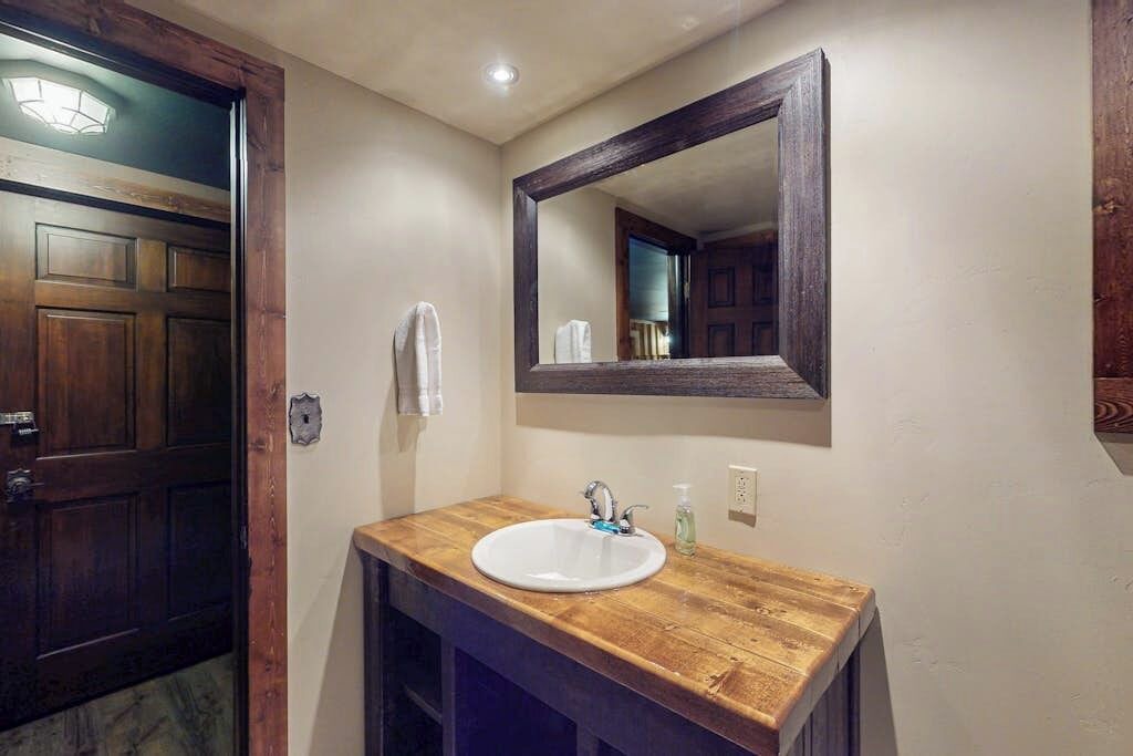 Photo of Bathroom in Del Norte
