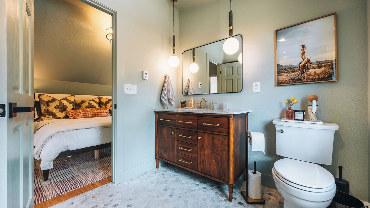 Photo of Bathroom in Black Hawk
