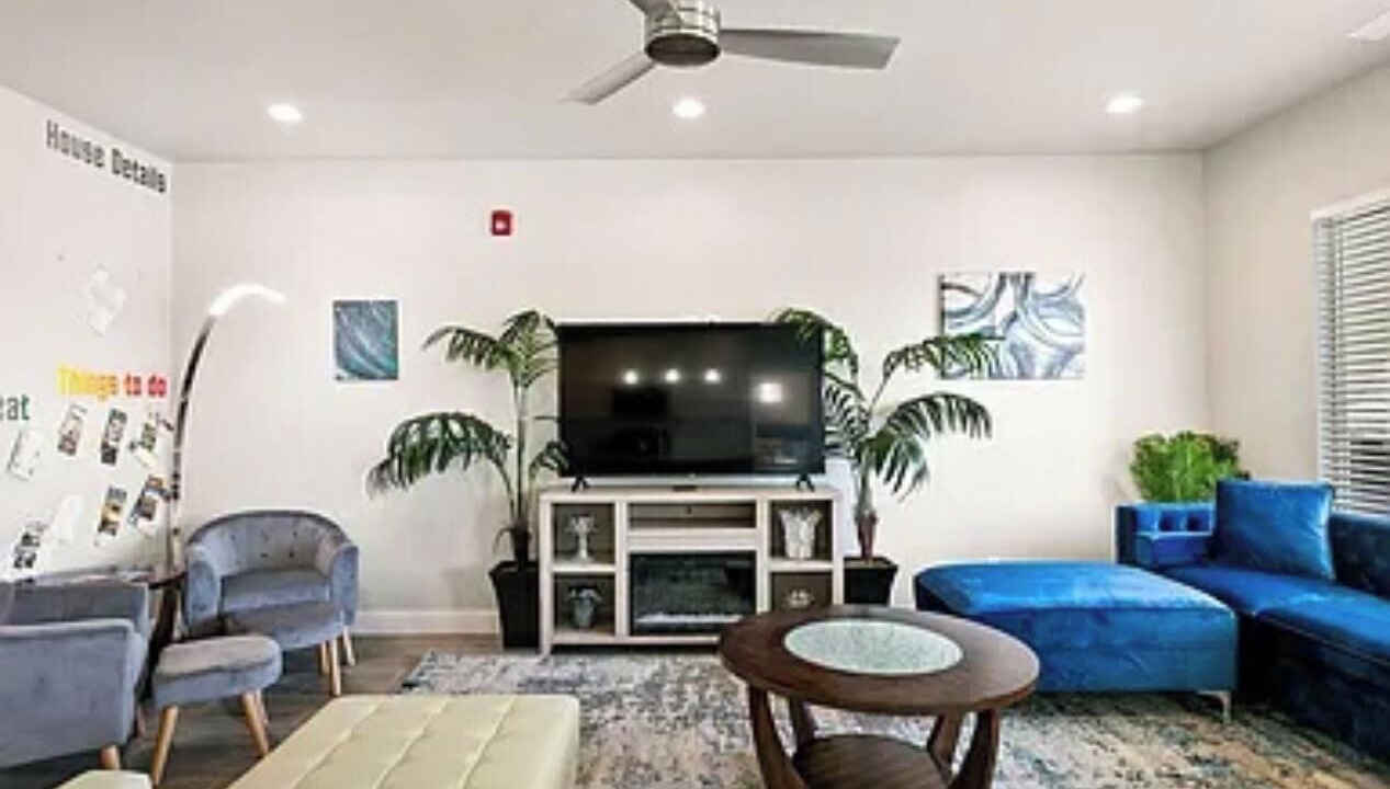 Photo of Livingroom in Hurricane