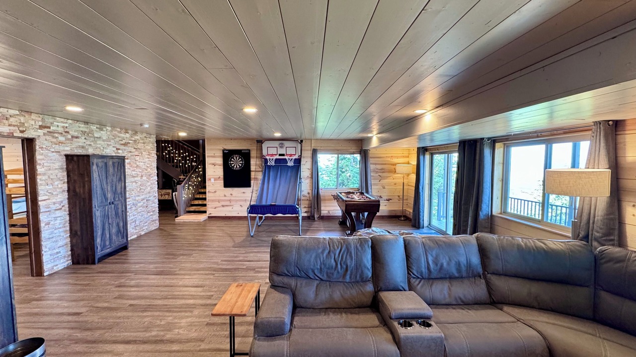 Photo of Livingroom in Mount Pleasant