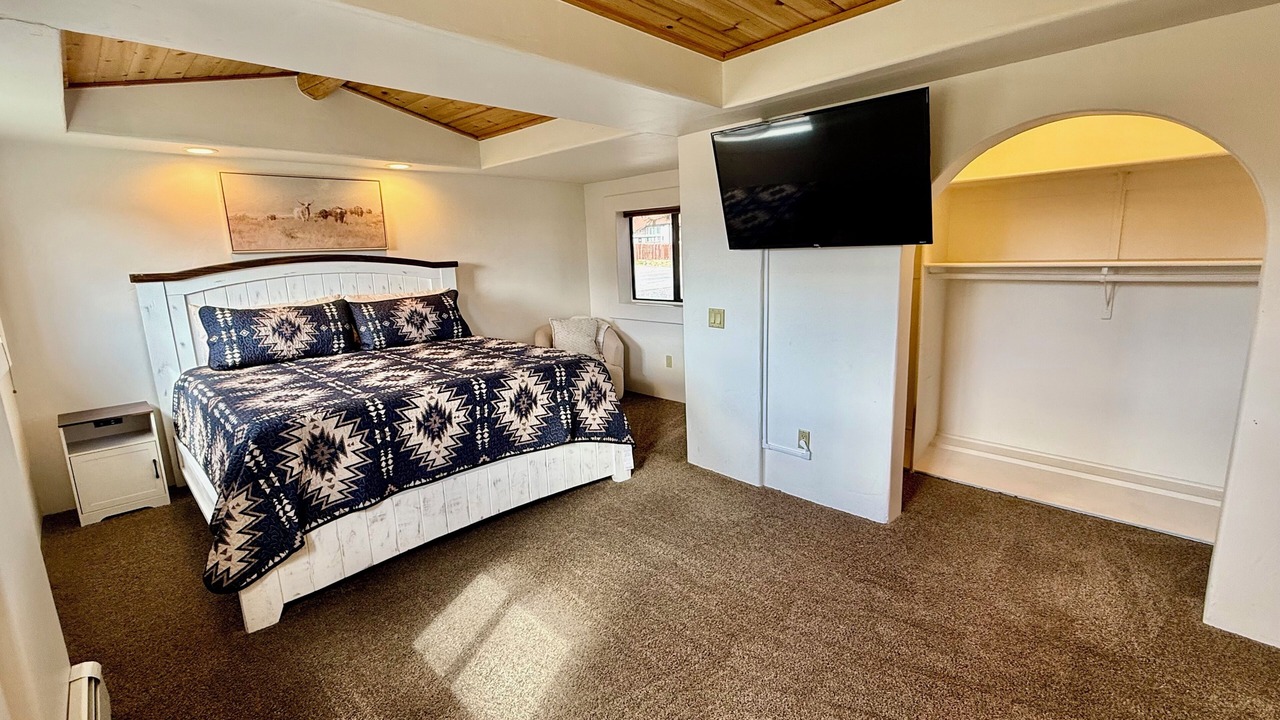 Photo of Bedroom in Glenwood Springs
