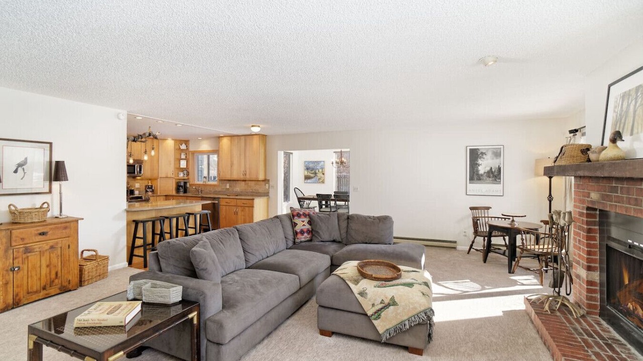 Photo of Livingroom in Carbondale