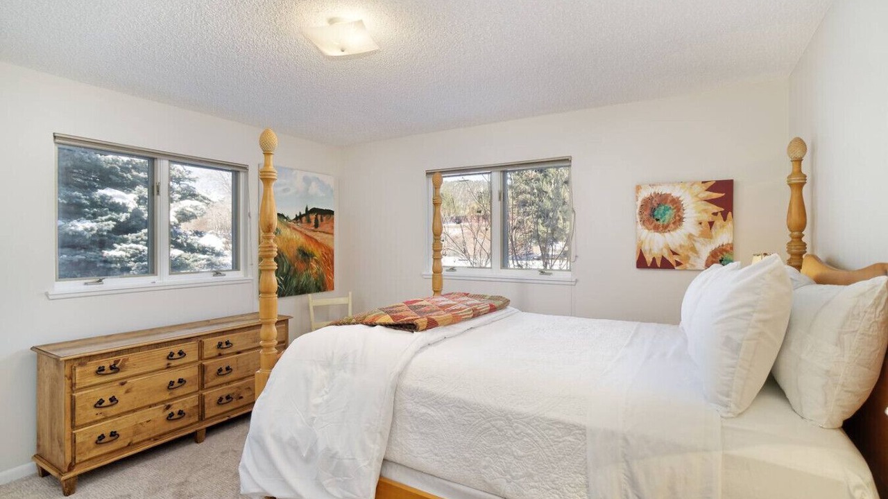 Photo of Bedroom in Carbondale