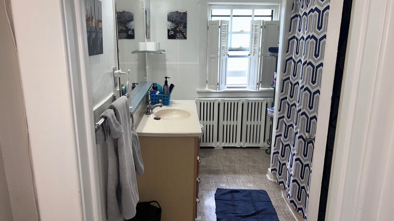 Photo of Bathroom in City Park