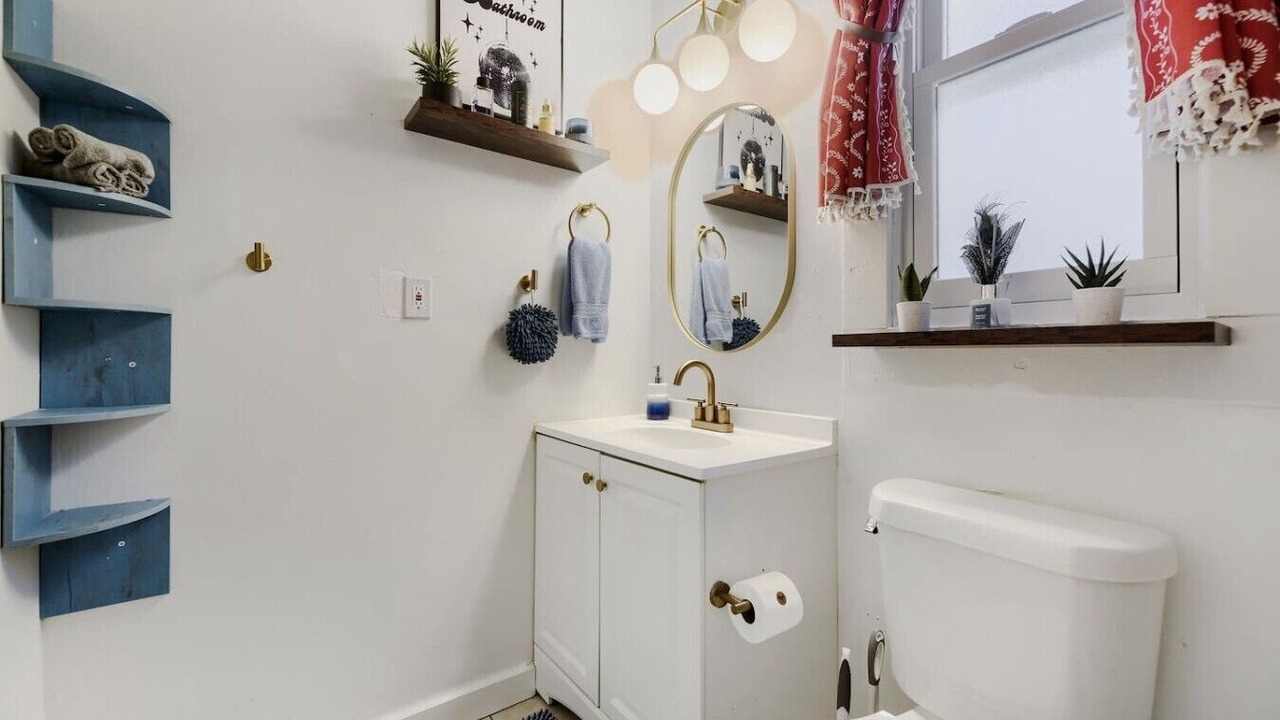 Photo of Bathroom in Lincoln Park