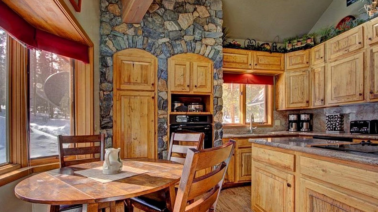 Photo of Kitchen in Warrior's Mark West