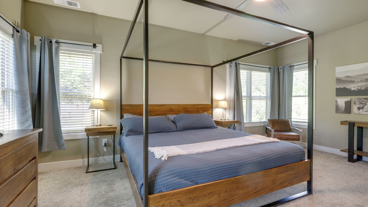 Photo of Bedroom in Glenwood Springs