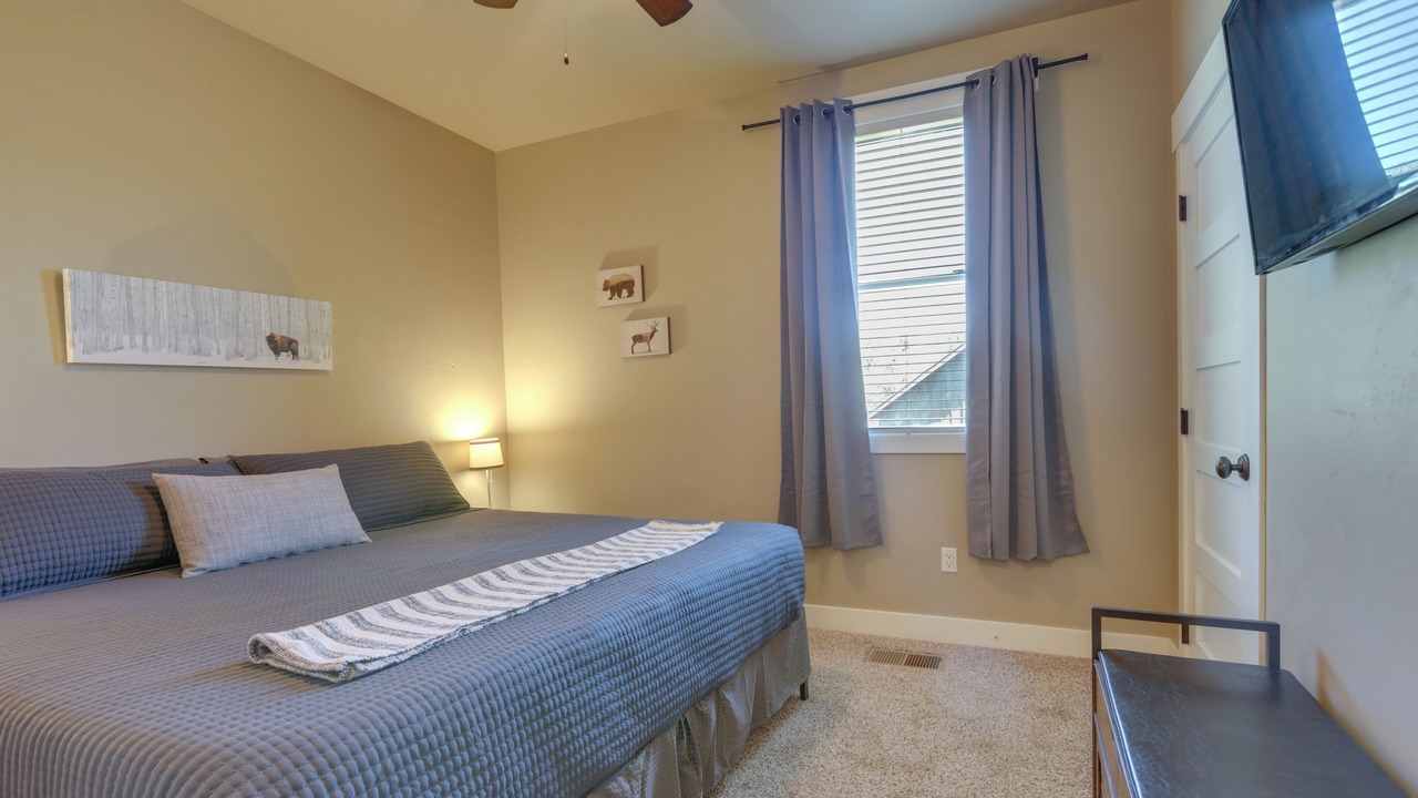 Photo of Bedroom in Glenwood Springs
