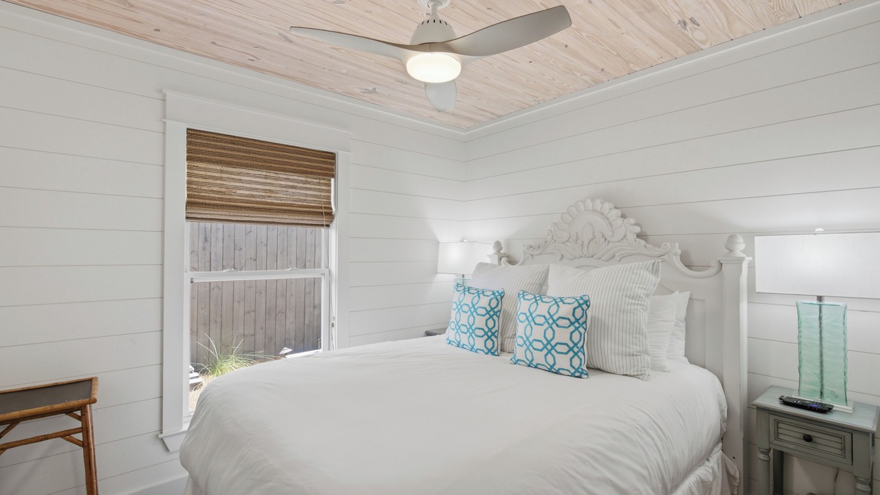 Photo of Bedroom in Santa Rosa Beach