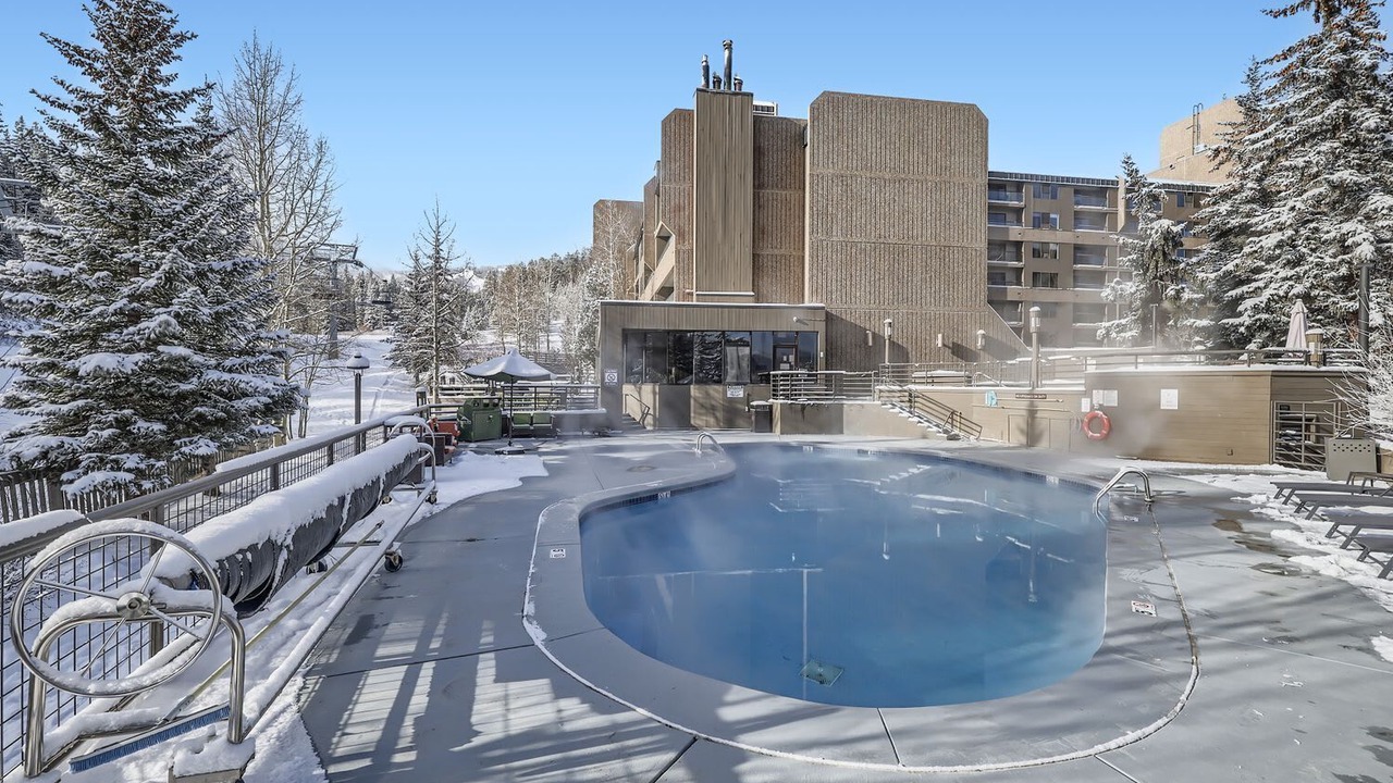 Photo of Outdoor in Peak 9