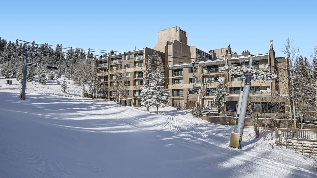 Photo of Outdoor in Peak 9