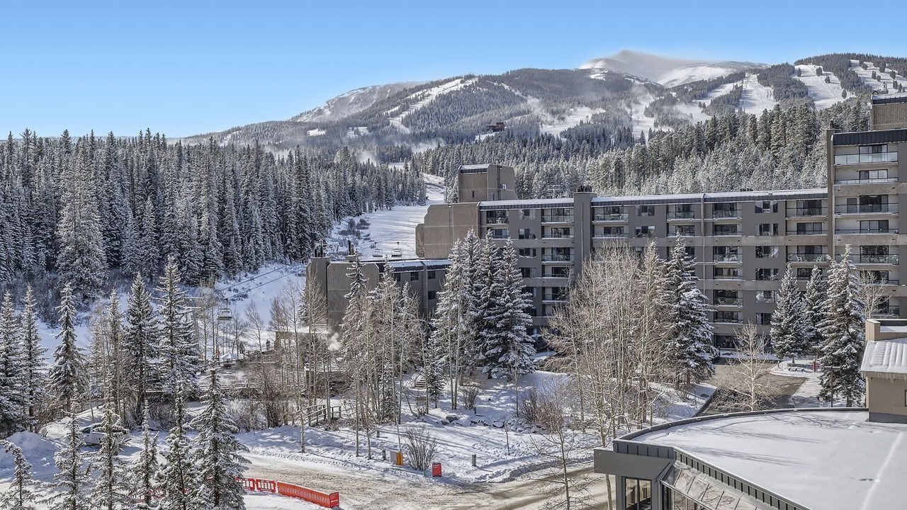 Photo of Outdoor in Peak 9