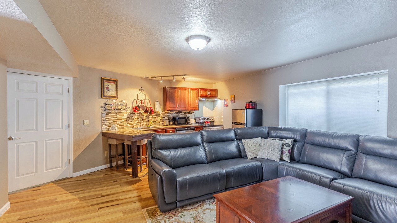 Photo of Livingroom in Gleneagle