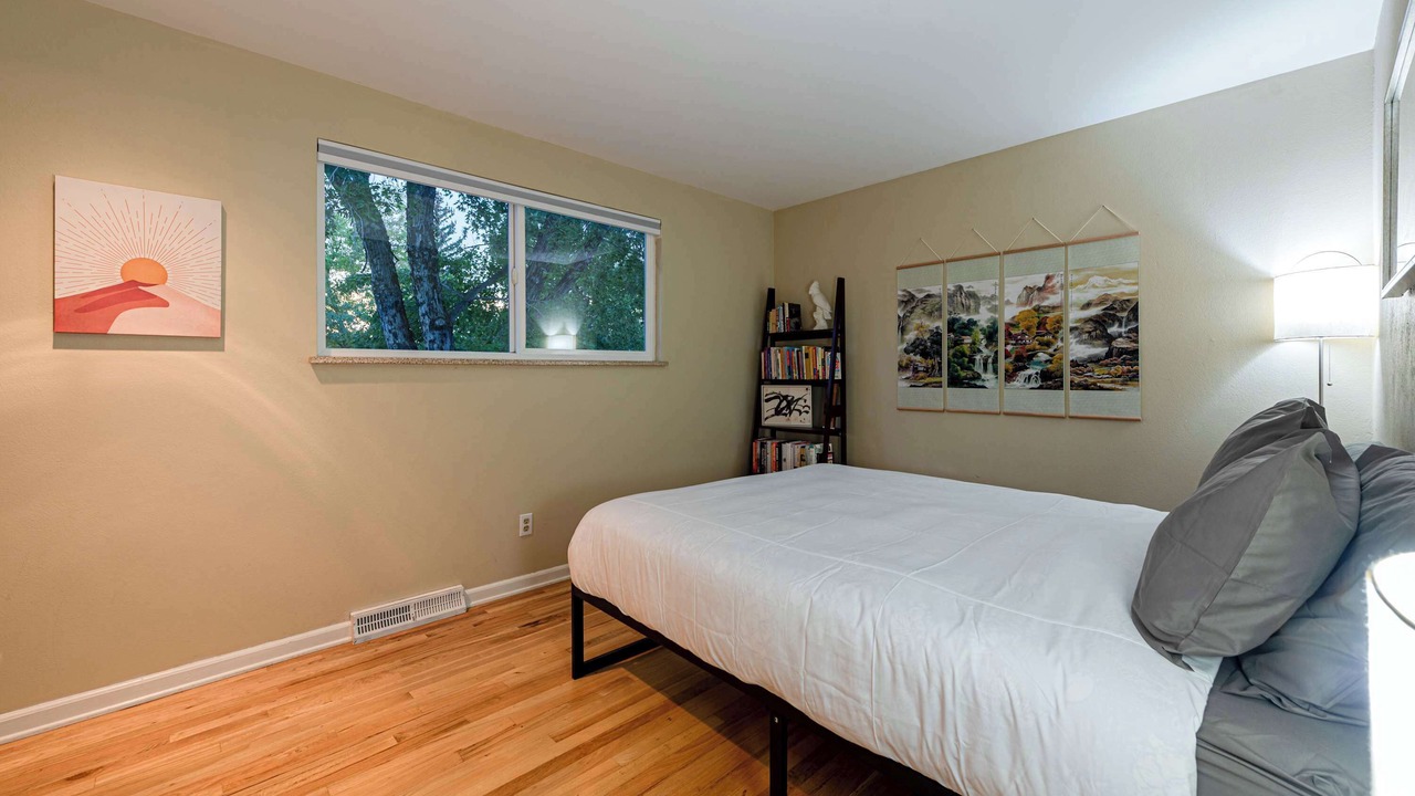 Photo of Bedroom in Gunbarrel