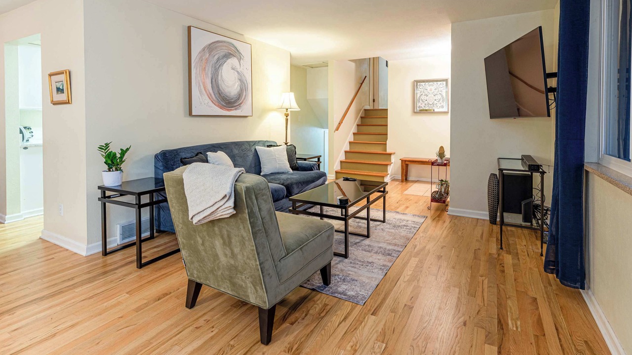 Photo of Livingroom in Gunbarrel