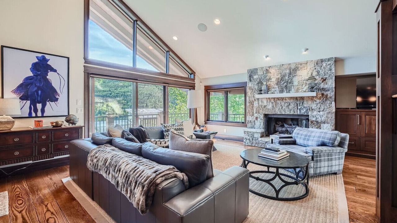 Photo of Livingroom in Vail