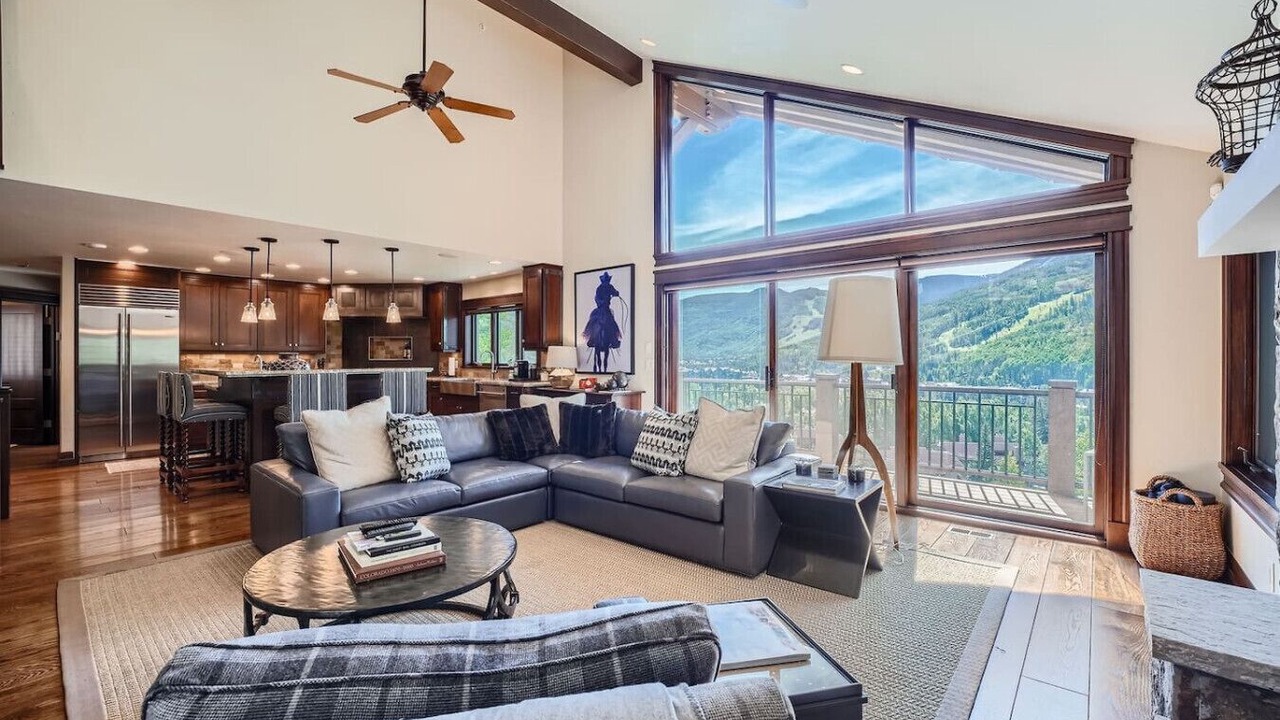 Photo of Livingroom in Vail
