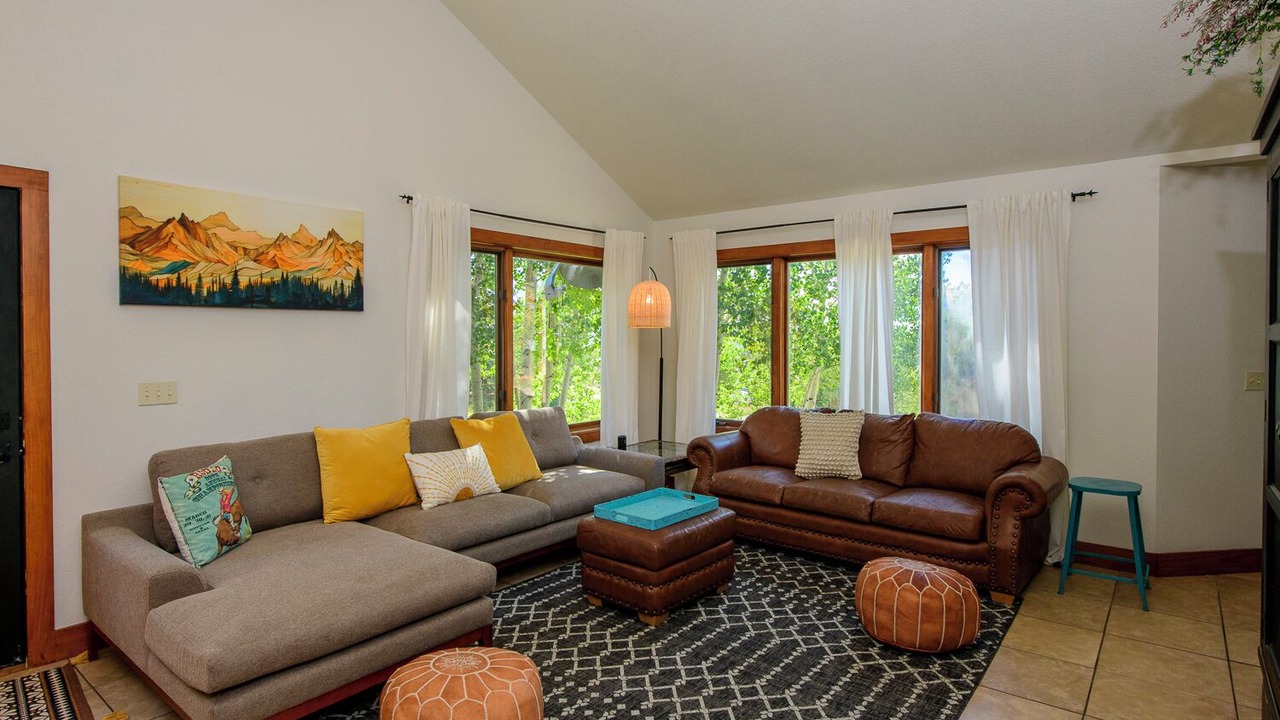Photo of Livingroom in Crested Butte South