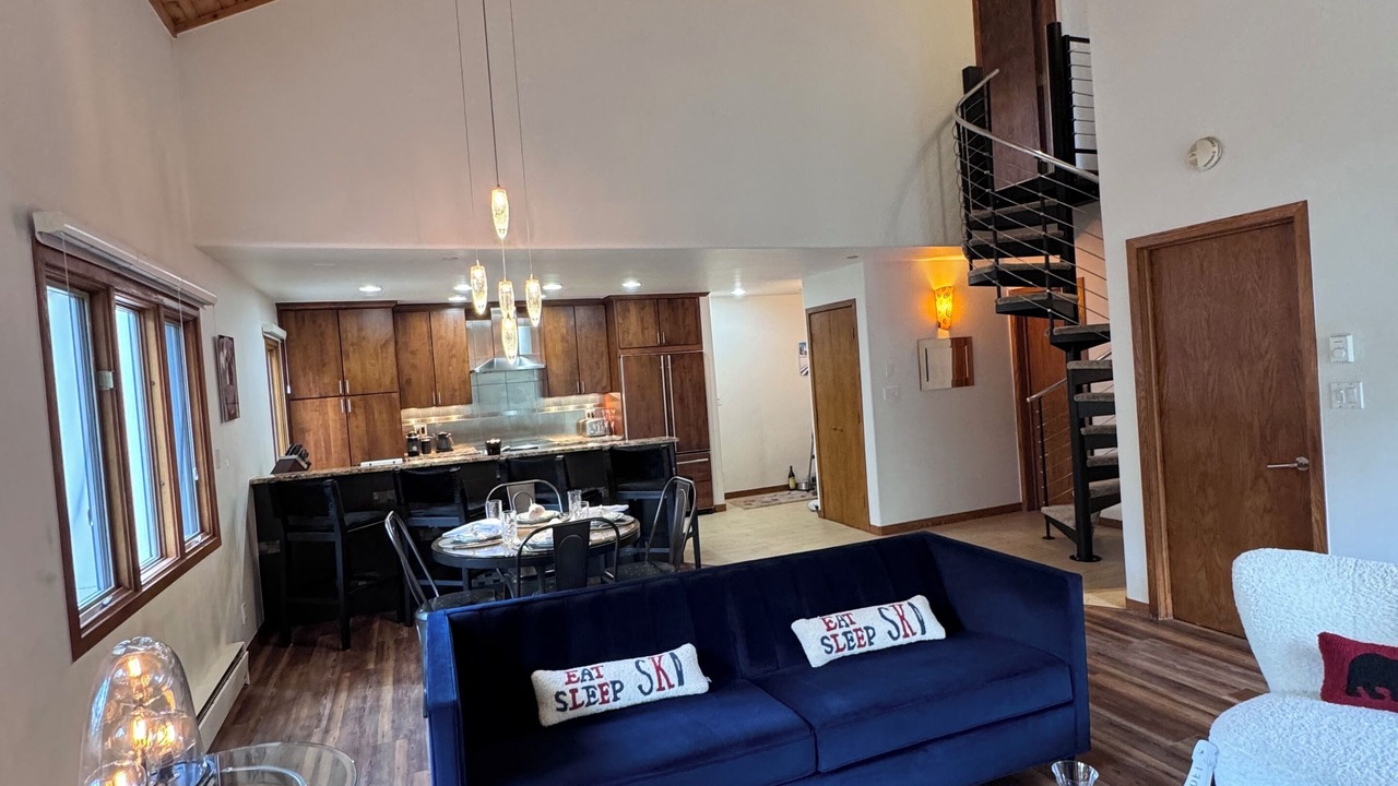 Photo of Livingroom in Beaver Creek