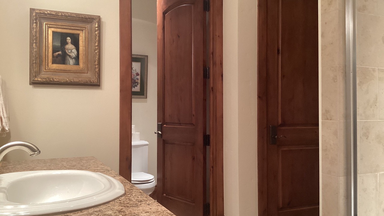 Photo of Bathroom in Aspen Glen