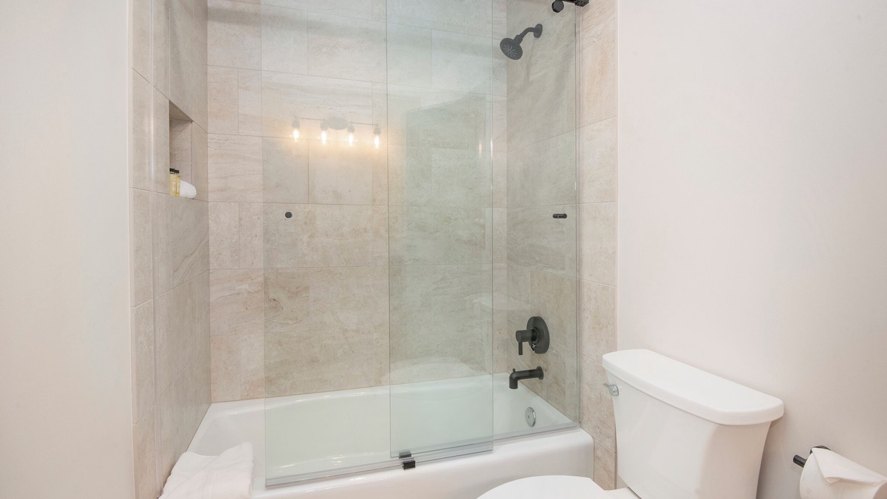 Photo of Bathroom in Highlands Townhomes