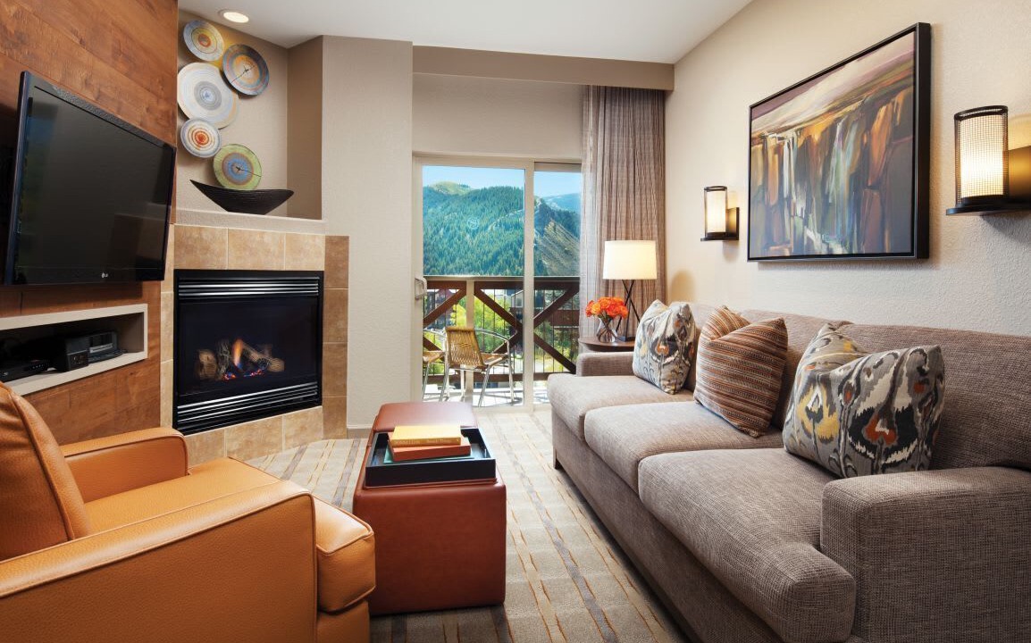 Photo of Livingroom in Avon