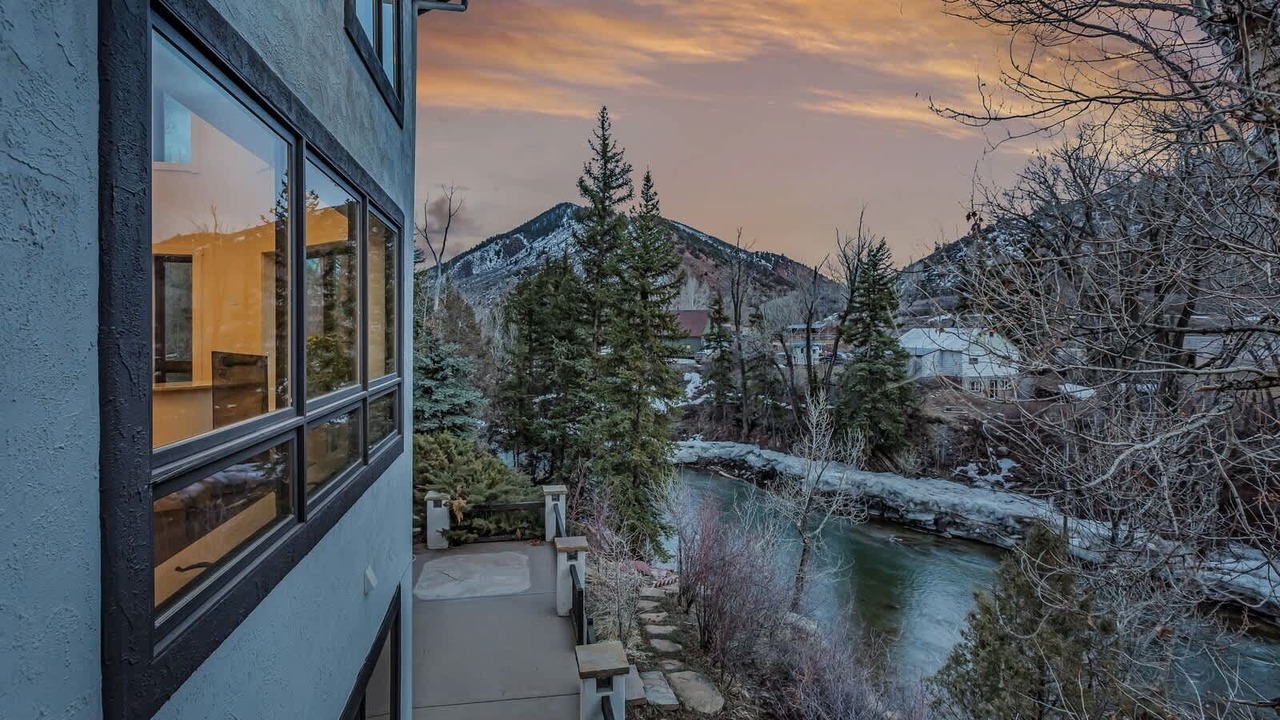 Photo of Patio Balcony in Basalt