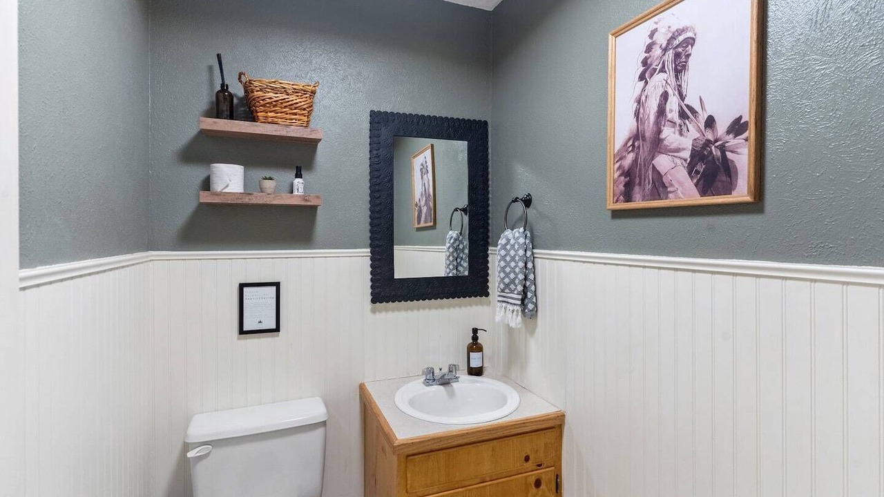 Photo of Bathroom in Clark
