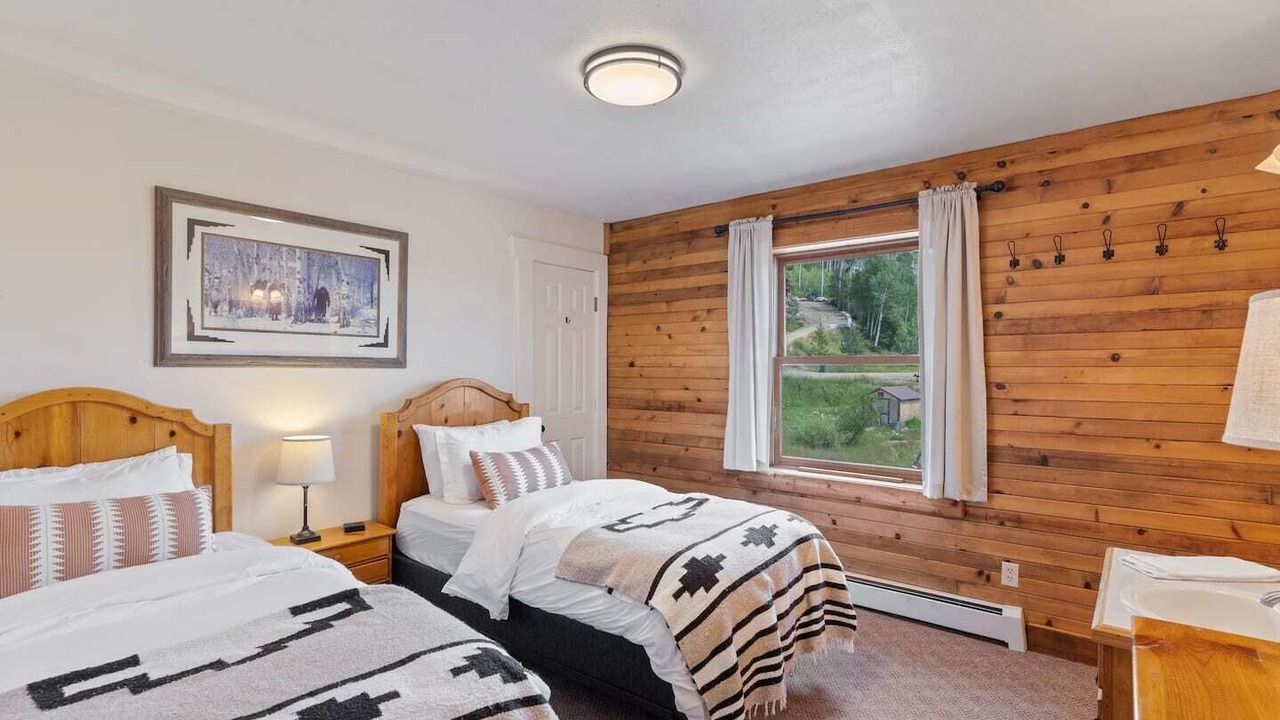 Photo of Bedroom in Clark