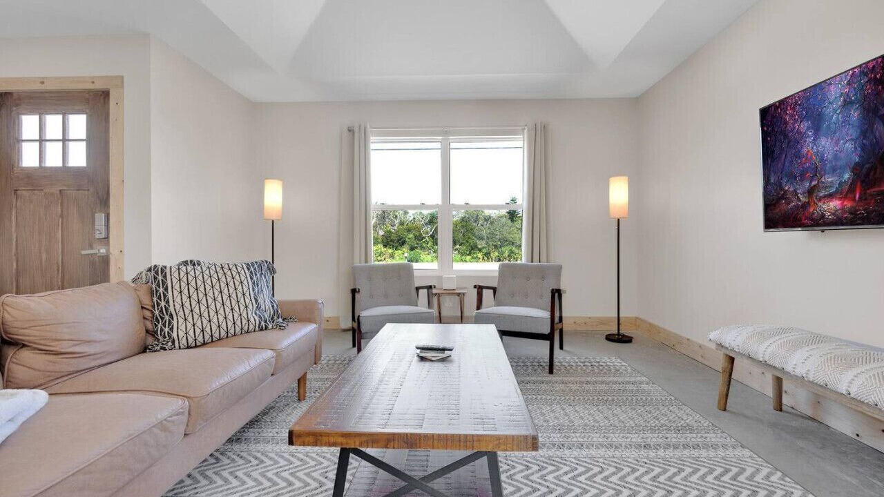 Photo of Livingroom in Butler Beach