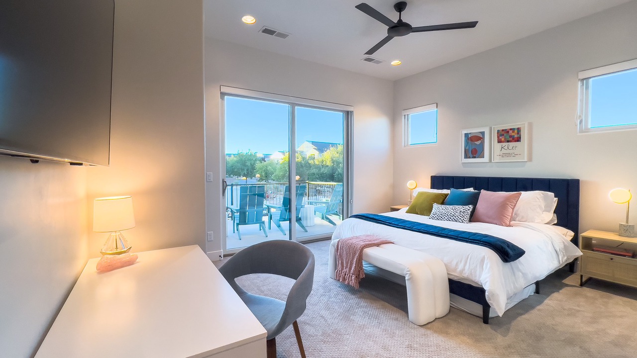 Photo of Bedroom in Hurricane