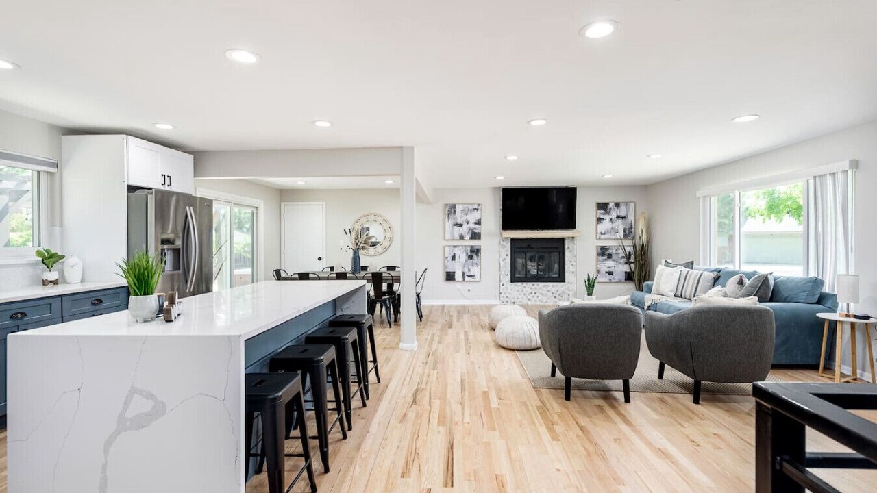 Photo of Livingroom in Littleton