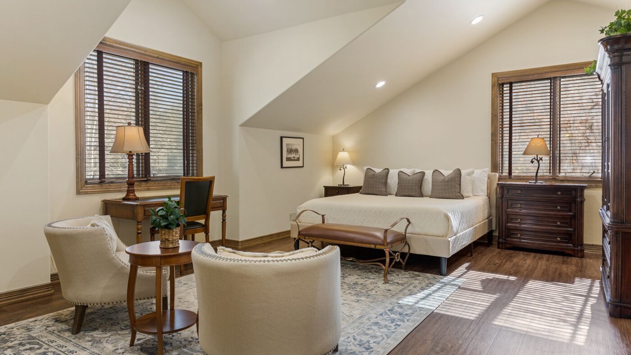 Photo of Bedroom in Edwards