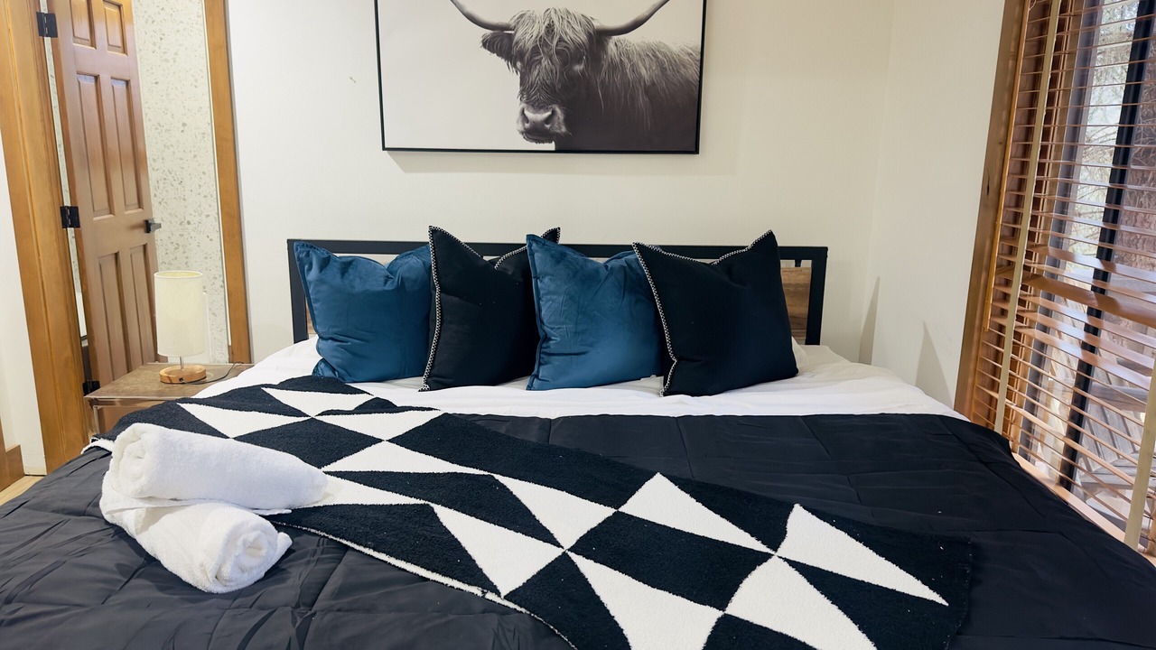 Photo of Bedroom in Avon