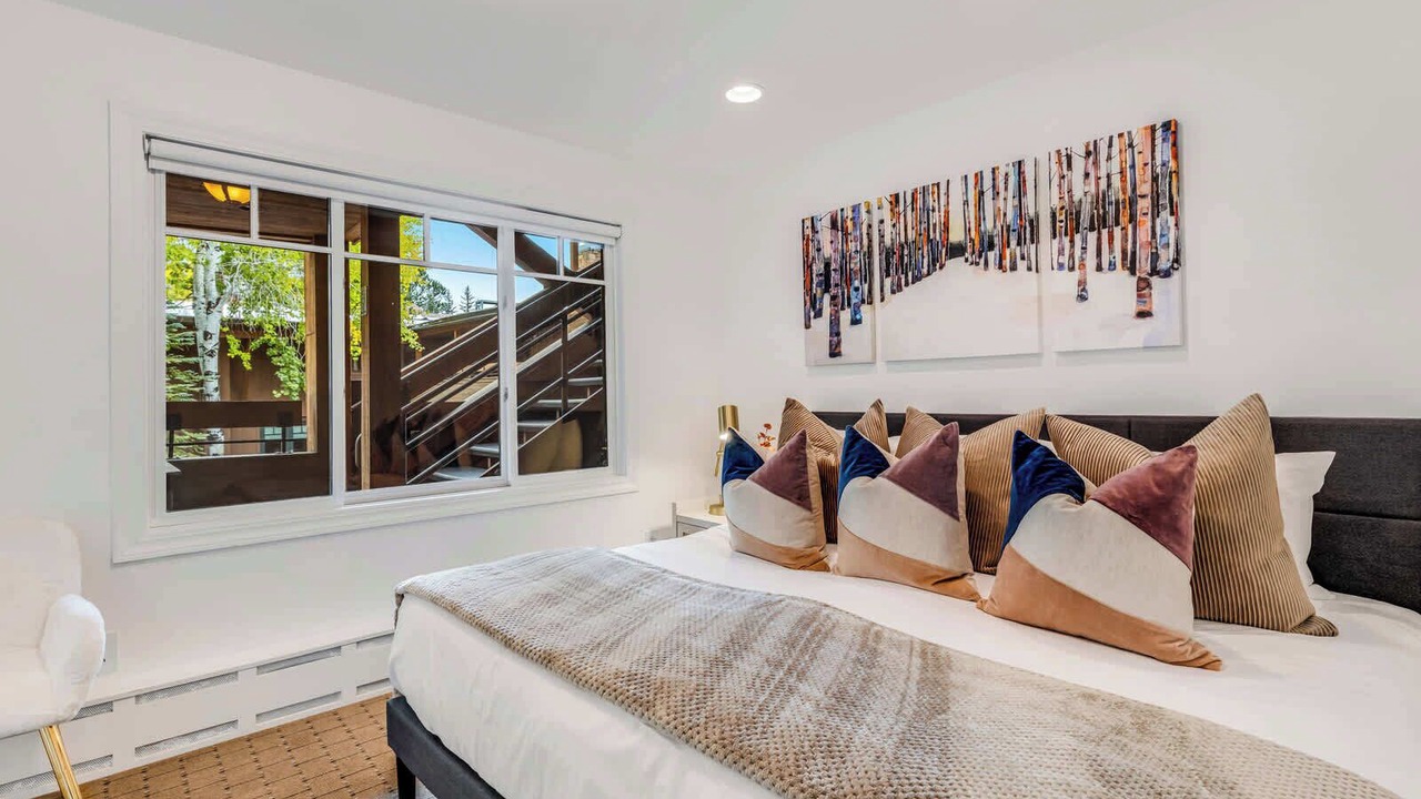 Photo of Bedroom in Aspen