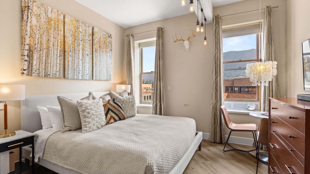 Photo of Bedroom in Downtown