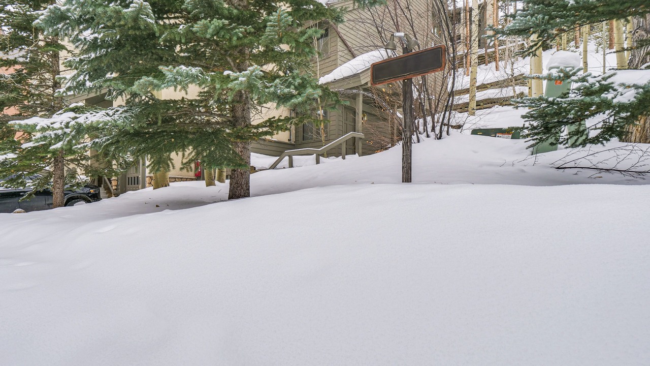 Photo of Outdoor in Peak 9