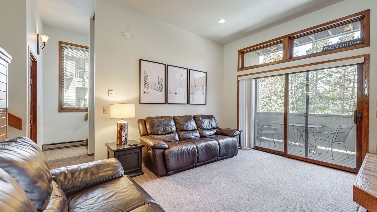 Photo of Bedroom in Peak 9