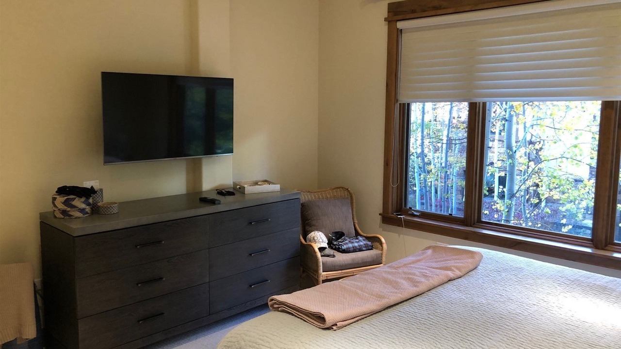 Photo of Bedroom in Edwards